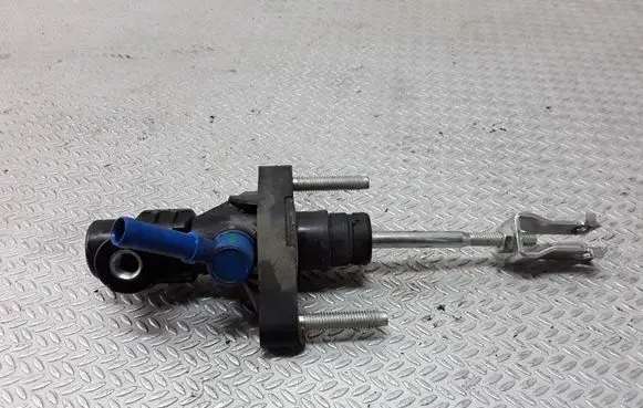 Toyota Corolla Verso AR10 Clutch master cylinder