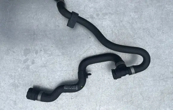 Mercedes-Benz C W206 Engine coolant pipe/hose A2065013300 YAP2243919N02