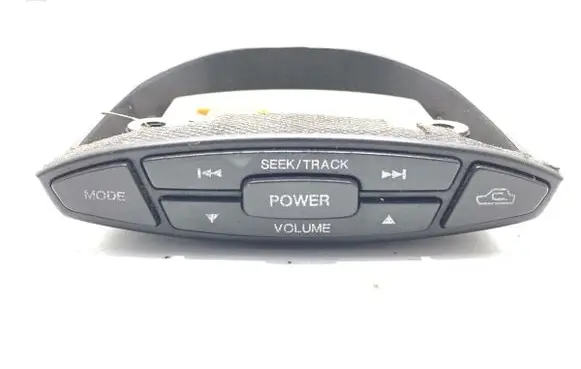 Steering wheel buttons/switches