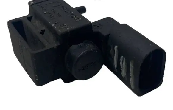 Volkswagen Golf V Turbo solenoid valve 03C906283B