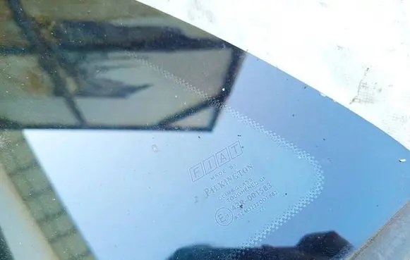 Fiat Stilo Rear side window AS2