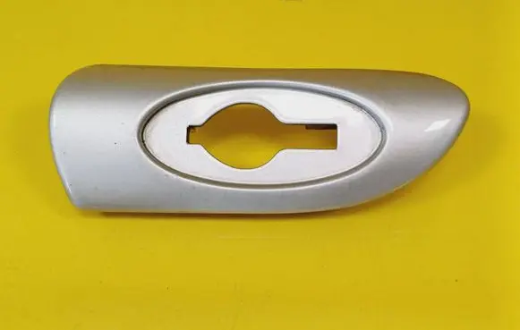 Opel Vectra B Front arch trim 
