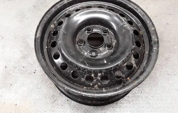 Nissan X-Trail T30 R16 spare wheel CN007