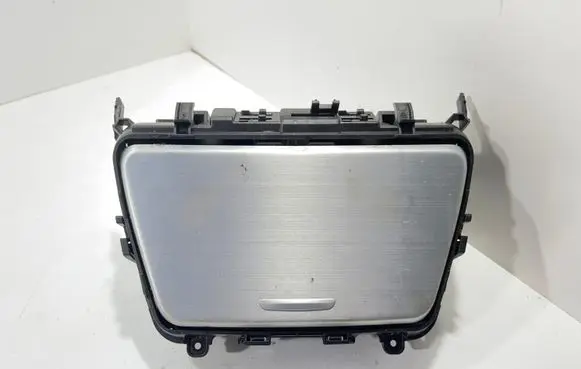 Cup holder front