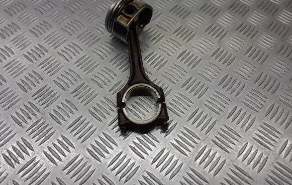 Audi A6 S6 C5 4B Piston 