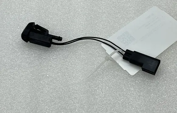Ford Mondeo MK V Windshield washer spray nozzle B630B