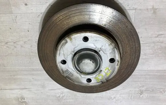 Opel Crossland X Rear wheel hub