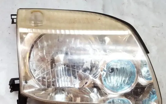 Nissan X-Trail T30 Headlight/headlamp