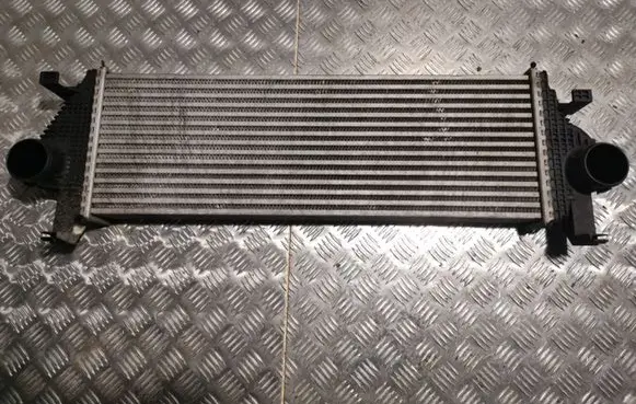 Jeep Grand Cherokee Intercooler radiator