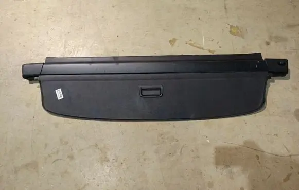 Parcel shelf