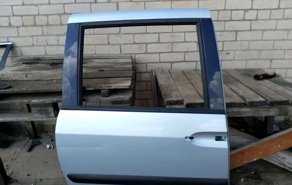 Peugeot 807 Side sliding door 