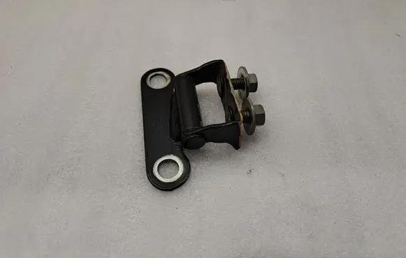 Toyota Corolla Verso AR10 Tailgate/trunk/boot hinge 6881002020