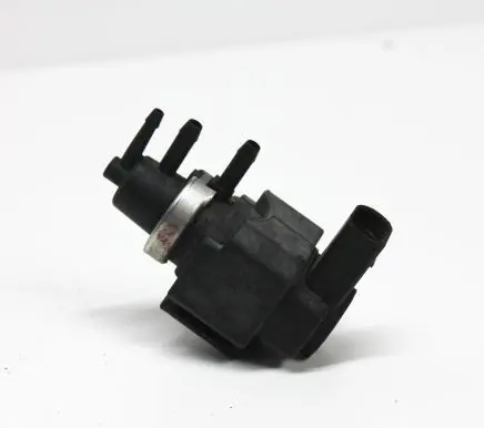 Audi A4 S4 B6 8E 8H Turbo solenoid valve 059906629A