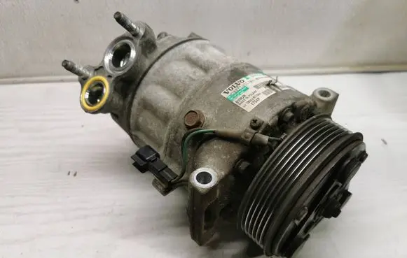 Volvo C30 Air conditioning (A/C) compressor (pump) P31291929 083714052B4