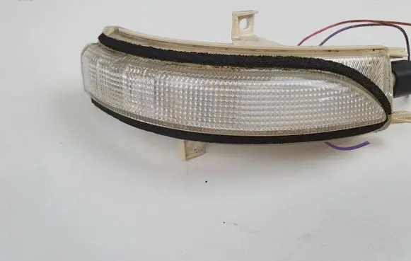 Nissan Juke I F15 Mirror indicator light P5014