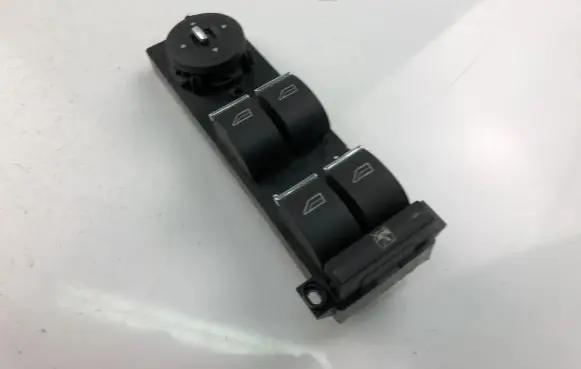 Ford Focus Electric window control switch 8M5T14A132AC