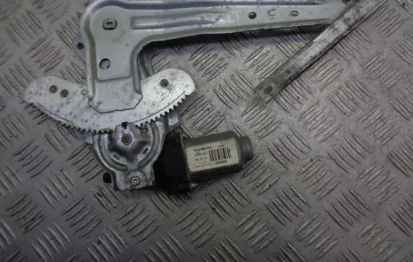Nissan Almera N16 Front door electric window regulator 