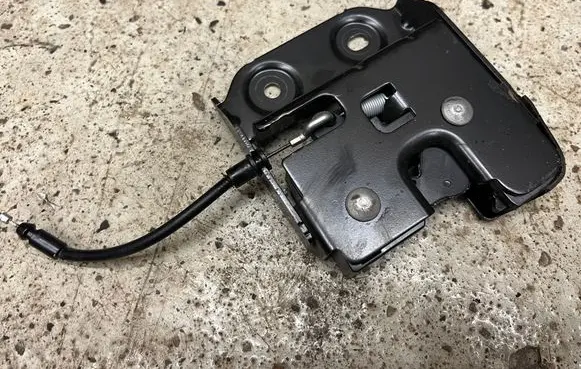 Alfa Romeo Stelvio Seat back rest lock catch 505564030
