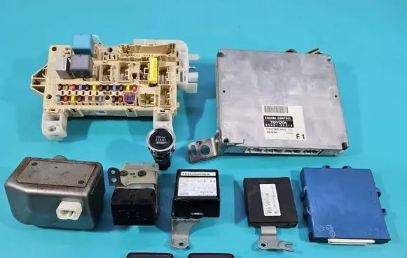 Toyota Corolla Verso E121 Engine control unit/module ECU 896610F010 IMPRK1533788