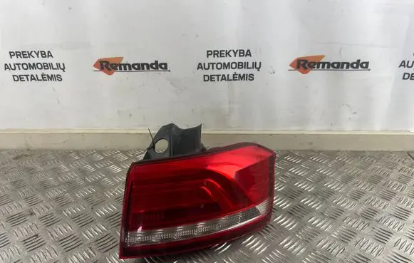 Volkswagen PASSAT B8 Rear/tail lights 3G9945312