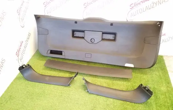 Volkswagen Touareg III Tailgate/boot cover trim set 760867601B 760867609A 760867604A