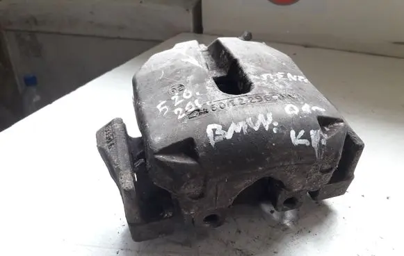 BMW 5 E39 Front brake caliper 6022296BMW