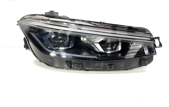 Volkswagen Passat Alltrack Headlight/headlamp 3J1941036