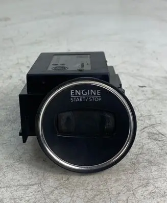 Volkswagen PASSAT B7 Ignition lock 3C0905843T