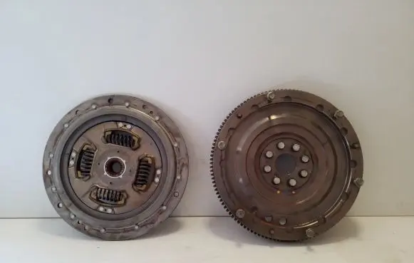 Lexus RX 330 - 350 - 400H Flywheel 8I170646 81170646