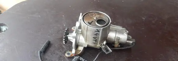 Peugeot 208 I Oil pump 759401080