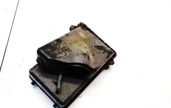 Mazda 323 F Air filter box hb595
