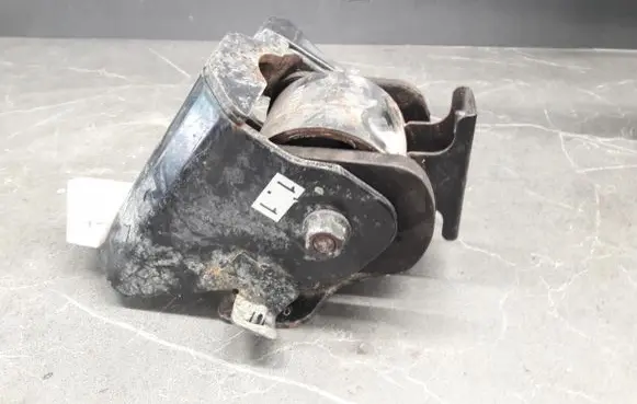 Hyundai Getz Engine mount vacuum valve 