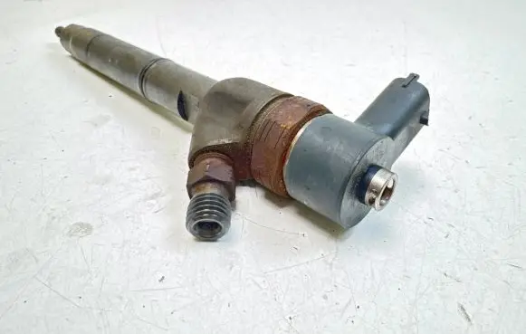 KIA Ceed Fuel injector 0445110256