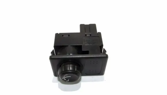 Nissan Almera Tino Wing mirror switch
