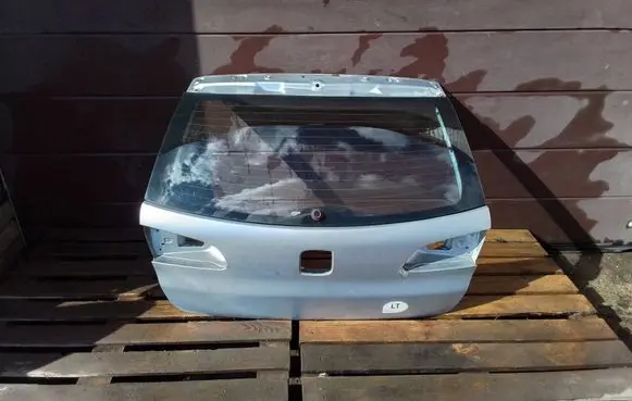 Tailgate/trunk/boot lid
