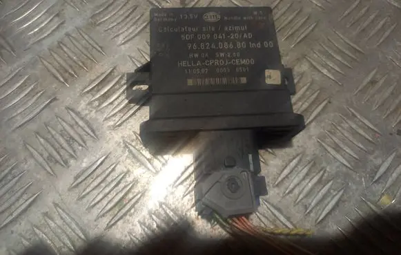 Citroen C4 I Light module LCM 9682408680