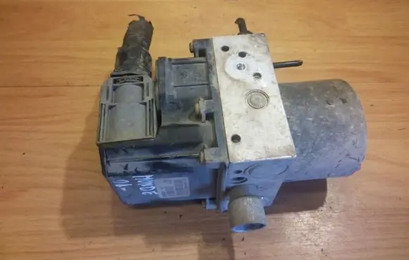 Ford Mondeo Mk III ABS Pump 1S712M110AE 0265222015