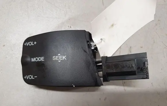 Ford Focus Sound control switch 758710 3M5T14K147