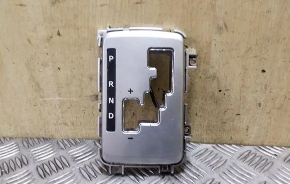 KIA Sorento Gear shift selector indicator 846542P110