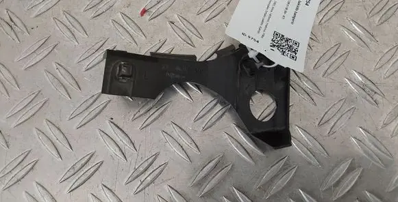 Toyota Corolla E120 E130 Front bumper mounting bracket 5211602050