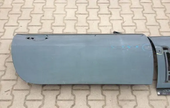 Jaguar XK8 - XKR Door (2 Door Coupe) 