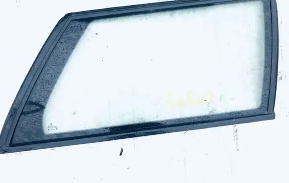 Volkswagen PASSAT B4 Rear side window