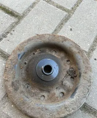 Toyota RAV 4 (XA20) Coil spring mount 