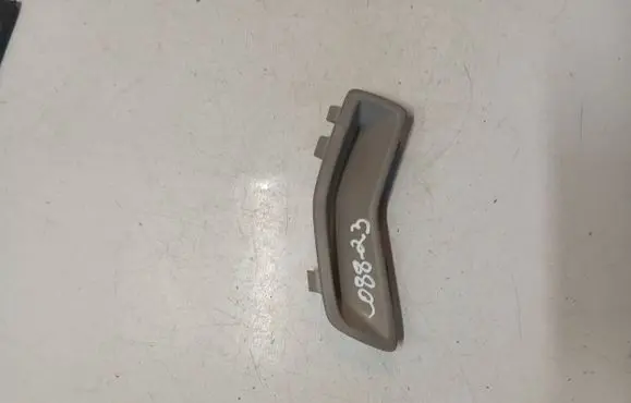 Volvo XC60 Seat belt trim 01287355