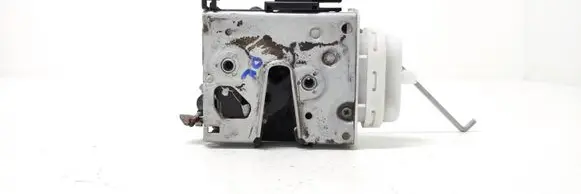Audi A4 S4 B5 8D Front door lock 8D1837015F