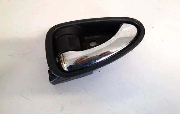 Toyota Avensis T270 Rear door interior handle 6920605051 69206-05051