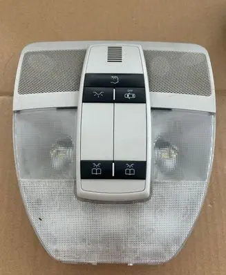 Mercedes-Benz A W169 Front seat light A1698207801 0100611572 2JM00883152