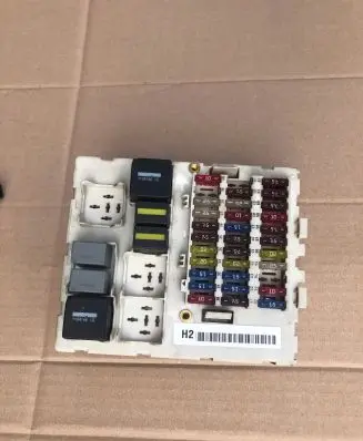 Ford Focus Fuse module 518783402