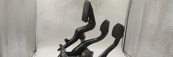 Audi A6 S6 C5 4B Pedal assembly 
