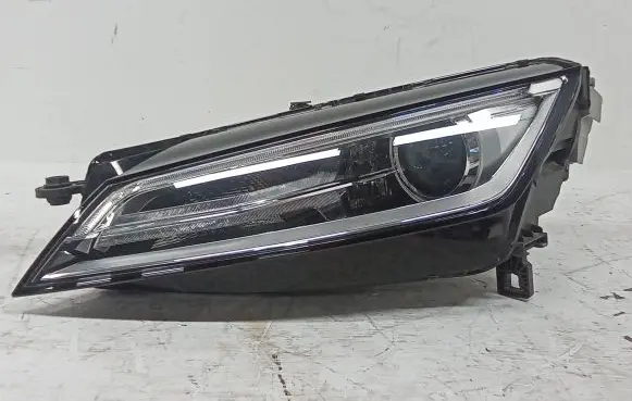 Audi TT TTS RS Mk3 8S Headlight/headlamp 8S0941005D LE1306311 0301293677